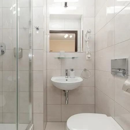 Nadzieja Gasthuis 3*